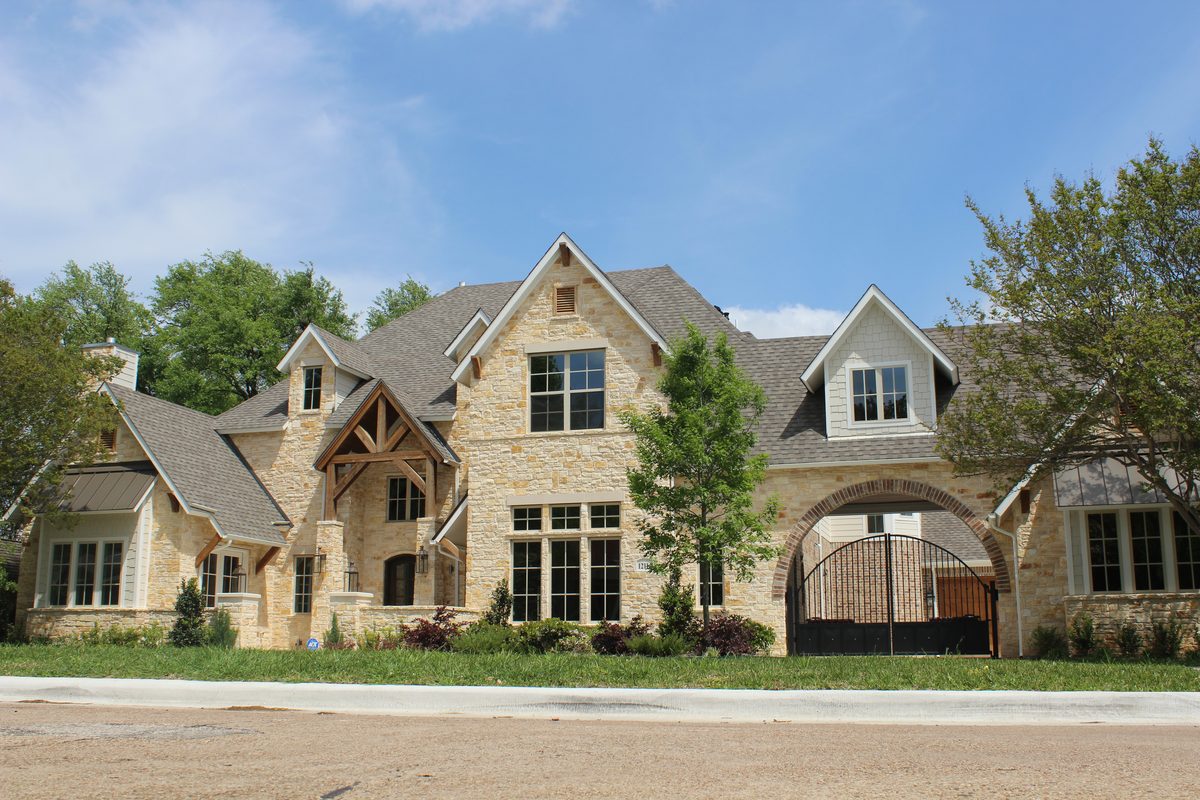 North Texas custom home on expansive clay soil